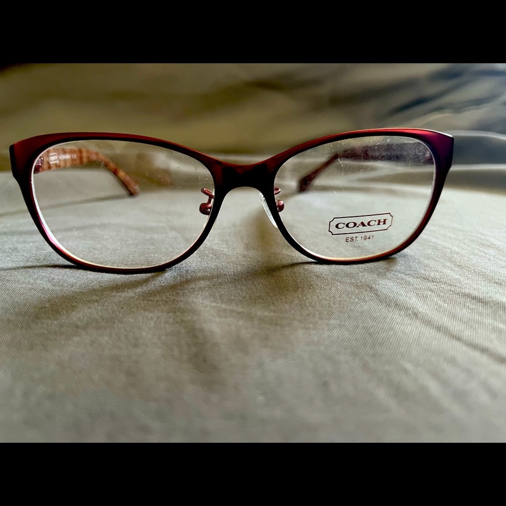 Maroon Coach glasses. Style #HC5039 Ashlyn.